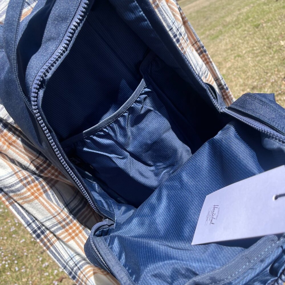 NWT Unisex Adult OS Navy Herschel Supply Co. Miller Backpack - Picture 9 of 15